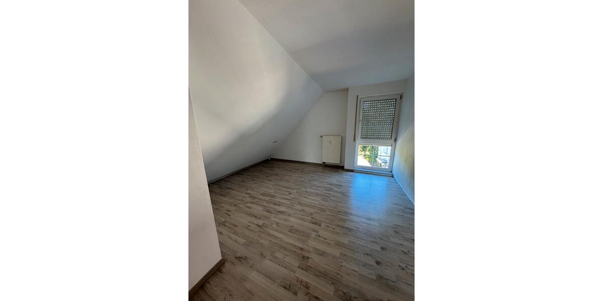 Maisonettenwohnung Ebersbach an der Fils - 3.5 Zimmer, 82 m&sup2;, 270.000&euro; | Angebot:24892426