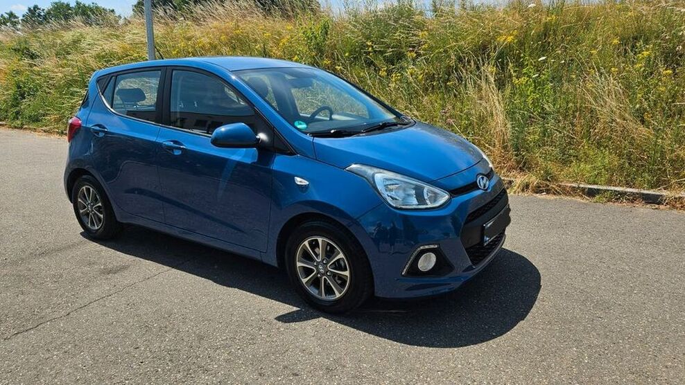 i10