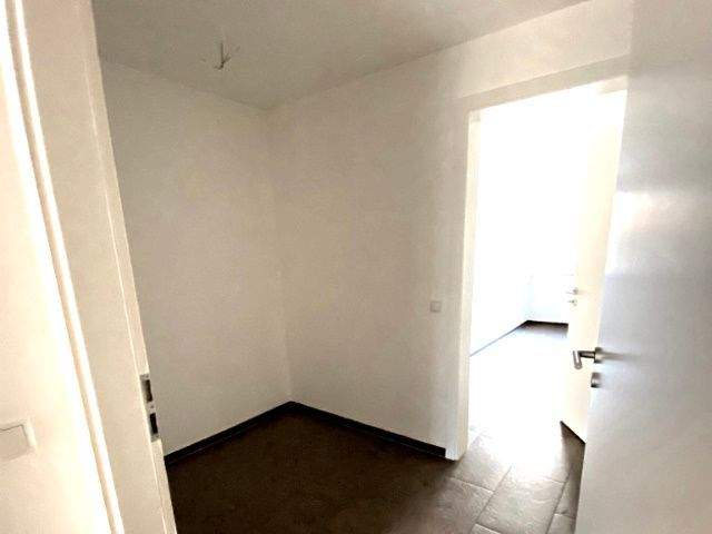 Etagenwohnung Stuttgart Weilimdorf - 4 Zimmer, 106 m&sup2;, 1.600&euro; | Angebot:25568011