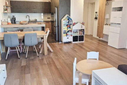 Provisionsfrei! Moderne, barrierefreie 4,5-Zimmer-Wohnung mit zwei Bädern, großem Balkon