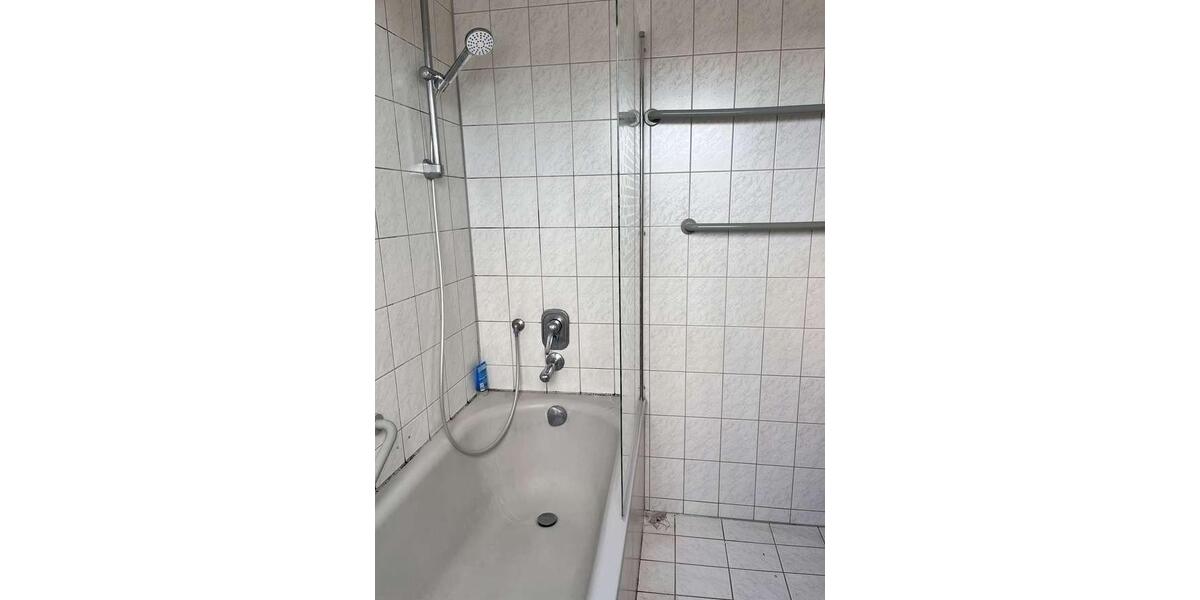 Dachgeschoßwohnung Ostfildern - 3.5 Zimmer, 77 m&sup2;, 1.580&euro; | Angebot:26637748