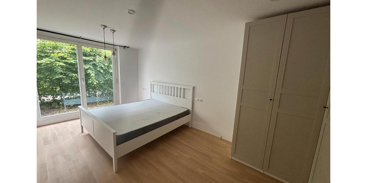 Erdgeschoßwohnung Böblingen - 3 Zimmer, 90 m&sup2;, 1.400&euro; | Angebot:26639169