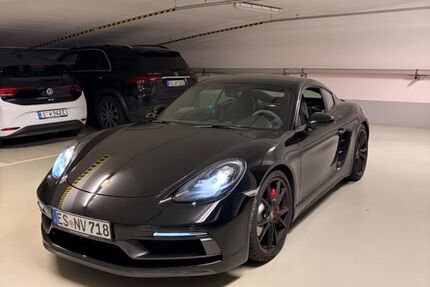 Porsche Cayman 54.075 km 57.400 € Stuttgart 70178