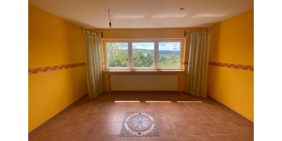 Etagenwohnung Weissach im Tal - 4.5 Zimmer, 140 m&sup2;, 419.000&euro; | Angebot:24728569