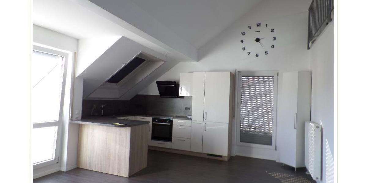 Etagenwohnung Besigheim - 3 Zimmer, 92 m&sup2;, 1.100&euro; | Angebot:25998702