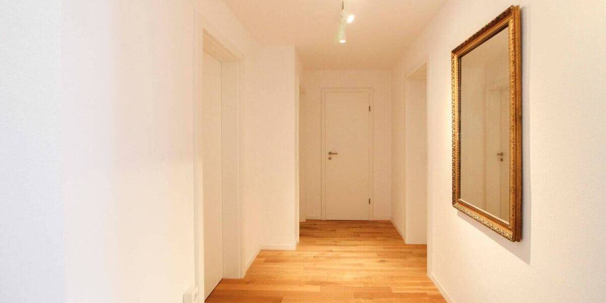 Reihenmittelhaus Stuttgart Steckfeld - 9 Zimmer, 208 m&sup2;, 765.000&euro; | Angebot:26319304