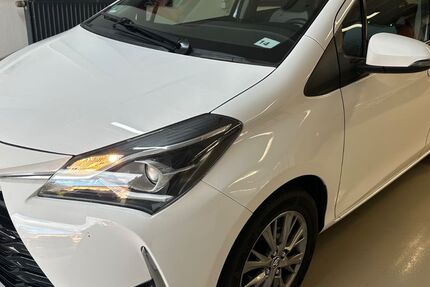 Toyota Yaris 121.429 km 9.990 € LEONBERG 71229