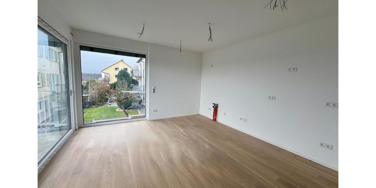 Erdgeschoßwohnung Esslingen am Neckar Oberesslingen - 3 Zimmer, 81 m&sup2;, 1.585&euro; | Angebot:26004780