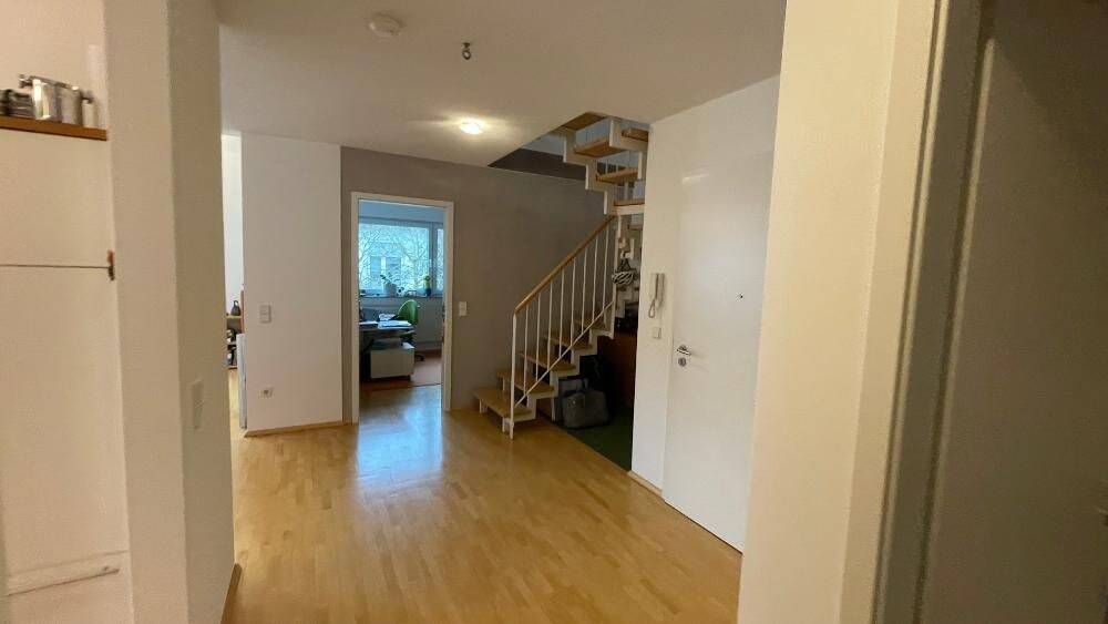 Maisonette Wohnung - 2 floor apartment in Stuttgart VaihingenKaltental available mid. February 2026 4 zimmer