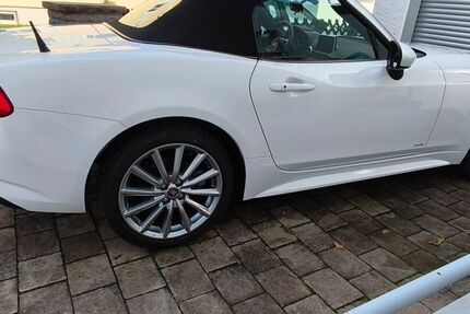 Fiat 124 Spider 9.950 km 21.900 € Tübingen 72074