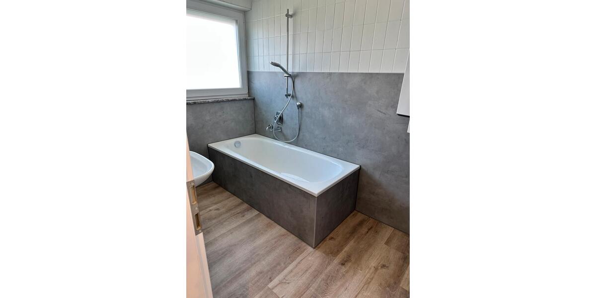 Etagenwohnung Albershausen - 3 Zimmer, 75 m&sup2;, 1.190&euro; | Angebot:26438238