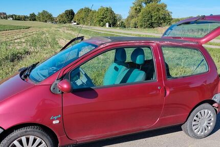 Renault Twingo 93.000 km 990 &euro; Stuttgart 70469