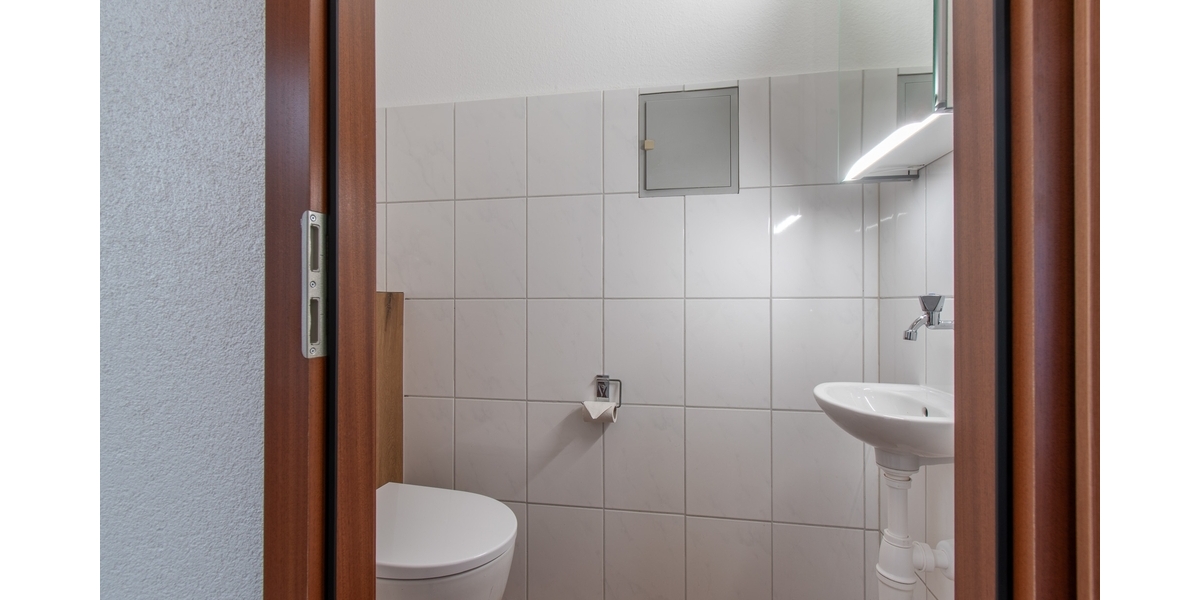 Frisch renovierte 3-Zi.-Whg. mit Terrasse und Garten in ruhiger Wohnlage *provisionsfrei* - 3- Ebersbach an der Fils | Angebot:26971854