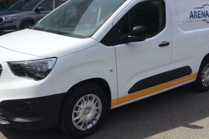 Opel Combo Electric 68.800 km 13.400 &euro; Metzingen 72555