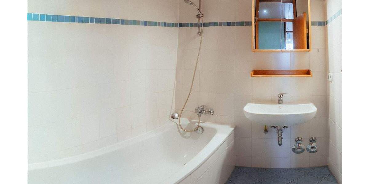 Etagenwohnung Sindelfingen Maichingen - 3 Zimmer, 99 m&sup2;, 330.000&euro; | Angebot:23964901