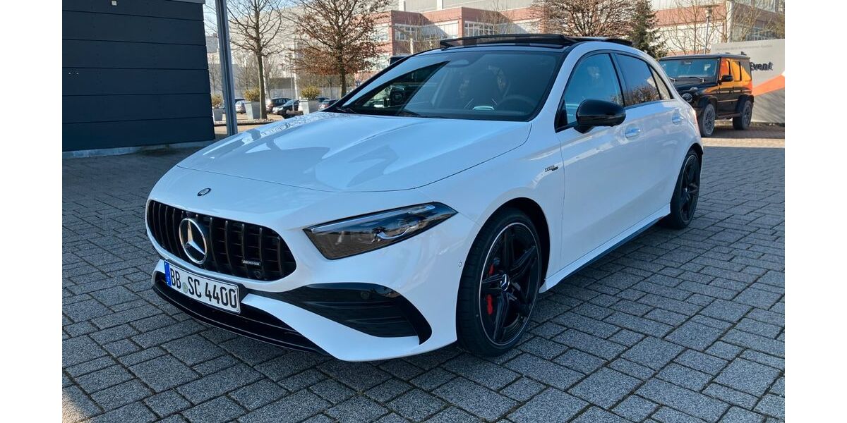 Mercedes-Benz A 35 AMG 12.000 km 57.290 € Böblingen 71034
