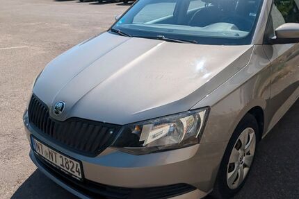 Skoda Fabia 92.378 km 7.950 &euro; Nürtingen 72622
