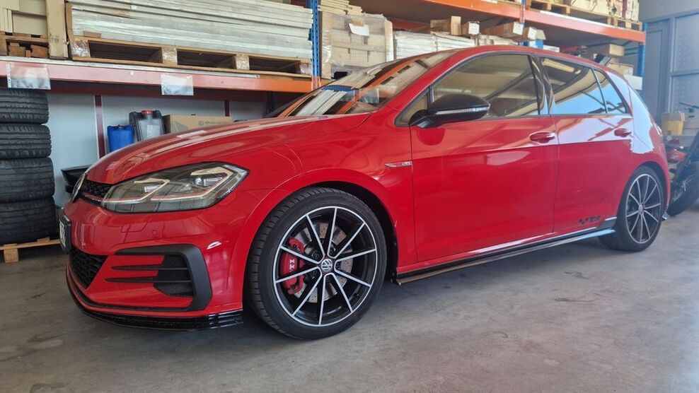 VW Golf 37.500 km 30.499 € Ditzingen 71254