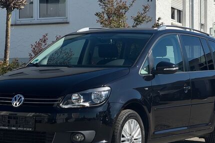 VW Touran 167.862 km 9.990 &euro; Walddorfhäslach (bei Stuttgart) 72141