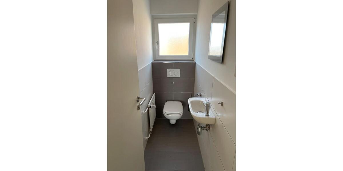 Etagenwohnung Esslingen am Neckar Hegensberg - 3 Zimmer, 79 m&sup2;, 1.100&euro; | Angebot:25137034