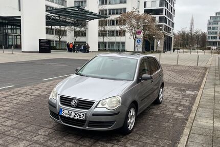 VW Polo 140.572 km 3.000 &euro; Stuttgart 70469