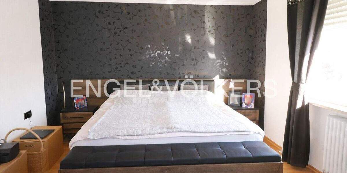 Etagenwohnung Tübingen Innenstadt - 4 Zimmer, 94 m&sup2;, 450.000&euro; | Angebot:25896068