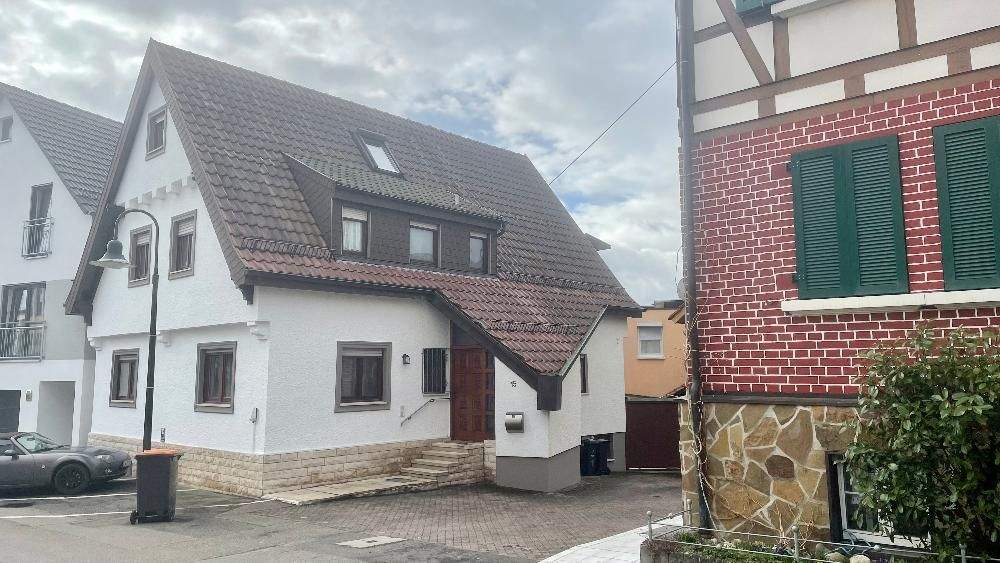 Mehrfamilienhaus, Wohnhaus Steinenbronn - 6 Zimmer, 190 m&sup2;, 2.650&euro; | Angebot:24873613