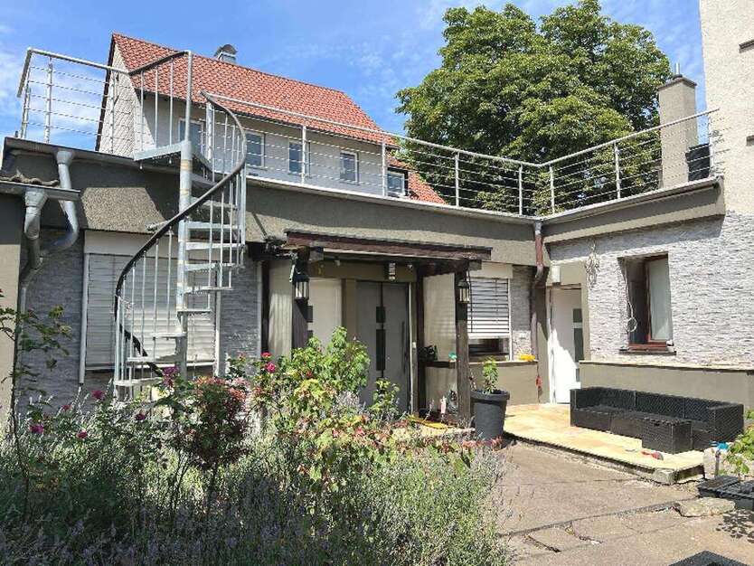 Haus zum Kaufen in Stuttgart-Vaihingen 849.000 € 175 m²