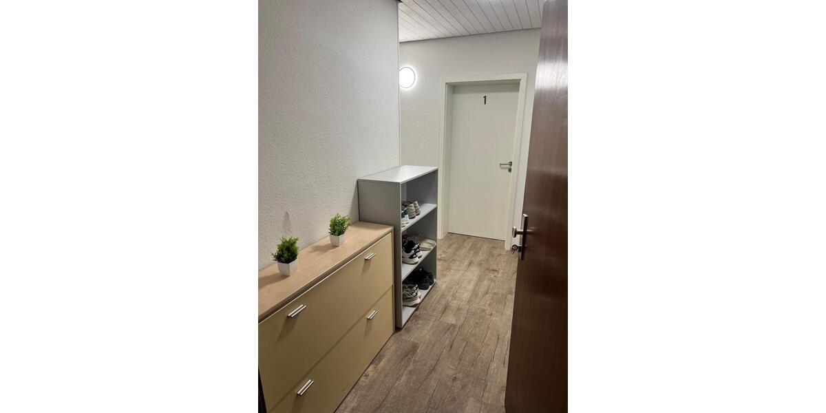 Etagenwohnung Schönaich - 5 Zimmer, 20 m&sup2;, 600&euro; | Angebot:24215199