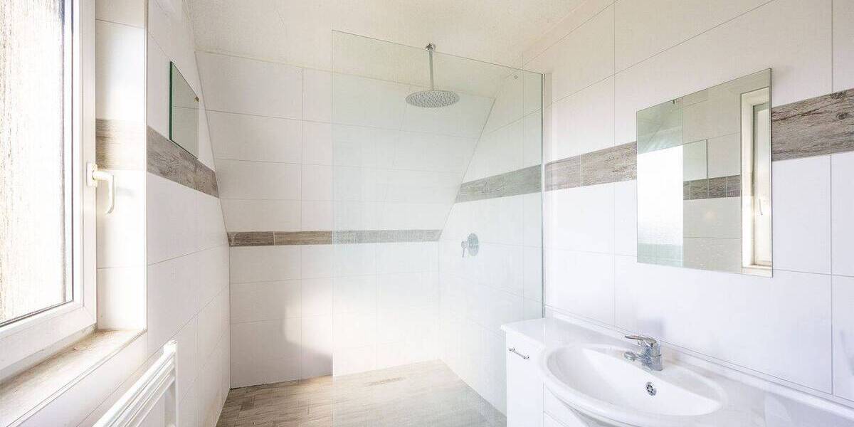 Mehrfamilienhaus, Wohnhaus Remshalden Grunbach - 7 Zimmer, 172 m&sup2;, 445.000&euro; | Angebot:26160456