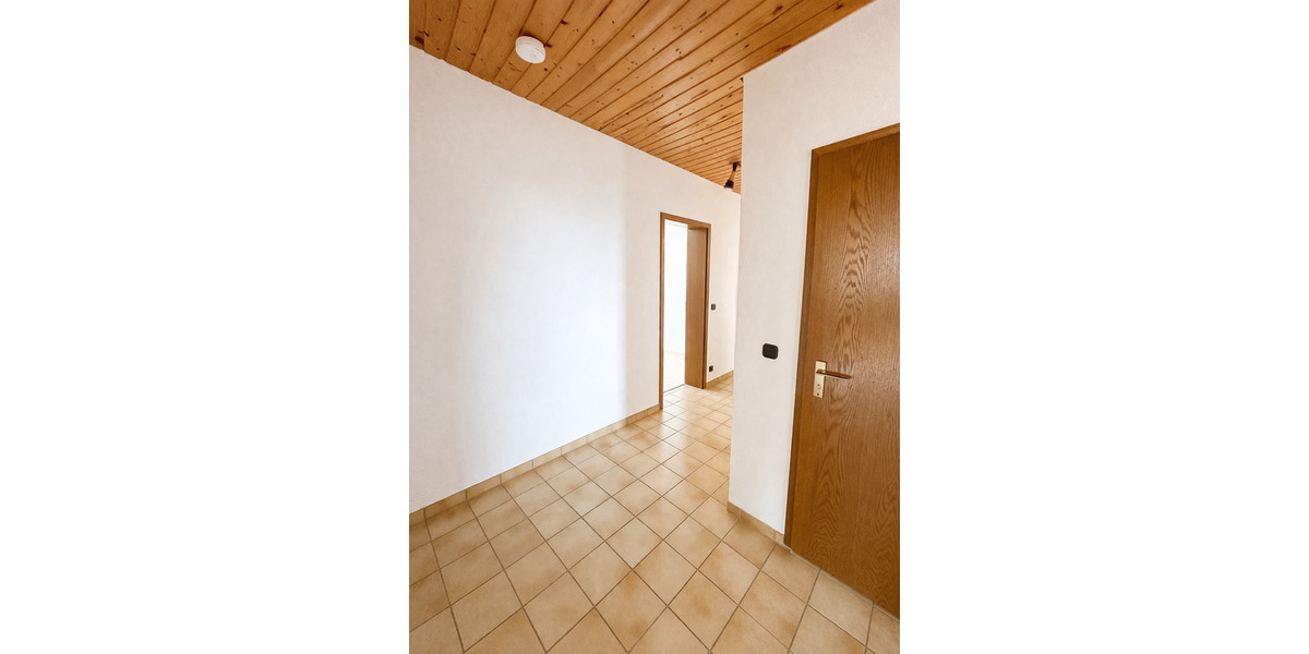 Etagenwohnung Steinenbronn - 4 Zimmer, 100 m&sup2;, 298.000&euro; | Angebot:26246269