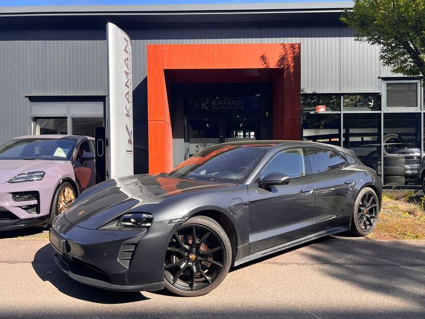 Porsche Taycan 22.300 km 96.500 € Sindelfingen 71065