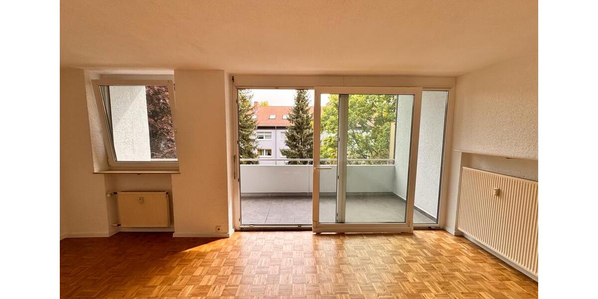 Etagenwohnung Ludwigsburg Hoheneck - 3.5 Zimmer, 84 m&sup2;, 1.590&euro; | Angebot:26393597