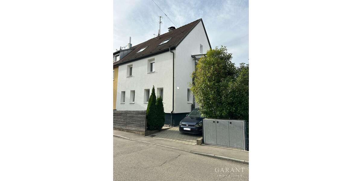 Haus zum Kaufen in Stuttgart 739.000 € 170 m² 7 zimmer