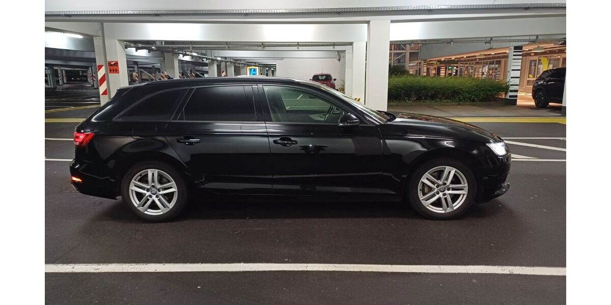 Audi A4 197.000 km 15.800 € Esslingen am Neckar 73733