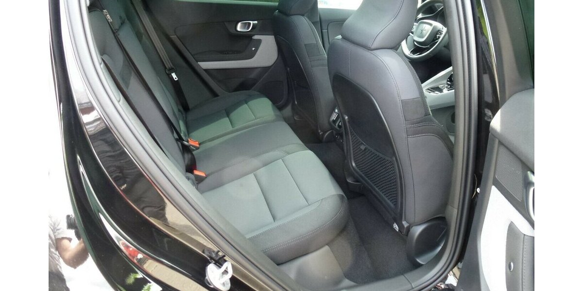 Polestar 2 Long Range Dual Motor 4WD * Pilot * Lite * AHK * 1.660 km 44.900 € Nürtingen 72622