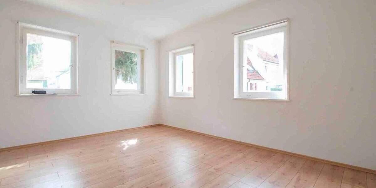 Mehrfamilienhaus, Wohnhaus Stuttgart Möhringen - 7 Zimmer, 170 m&sup2;, 980.000&euro; | Angebot:25141714
