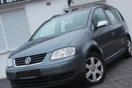 VW Touran 239.000 km 2.250 &euro; Gärtringen / Böblingen 71116