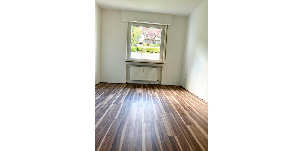 Etagenwohnung Esslingen am Neckar Oberesslingen - 2 Zimmer, 50 m&sup2;, 1.000&euro; | Angebot:26247539