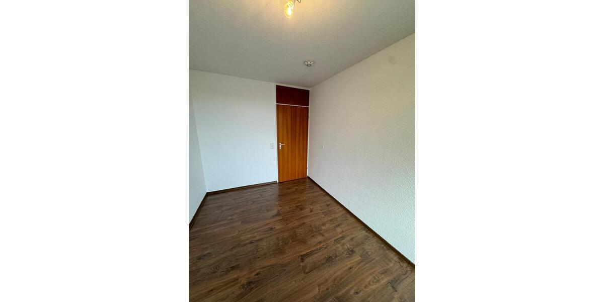 Etagenwohnung Stuttgart Birkach - 3.5 Zimmer, 80 m&sup2;, 1.400&euro; | Angebot:26563743
