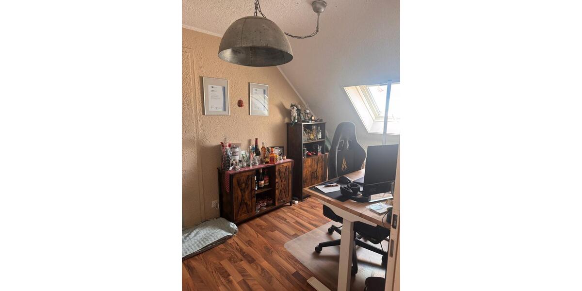 Dachgeschoßwohnung Remseck am Neckar - 2.5 Zimmer, 58 m&sup2;, 270.000&euro; | Angebot:26311472