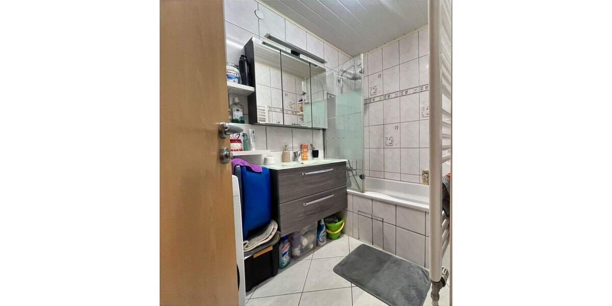 Etagenwohnung Nürtingen - 3 Zimmer, 81 m&sup2;, 305.000&euro; | Angebot:26930726