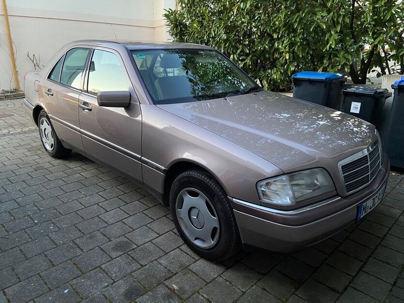 Mercedes-Benz C 280 178.000 km 7.299 € Beuren 72660