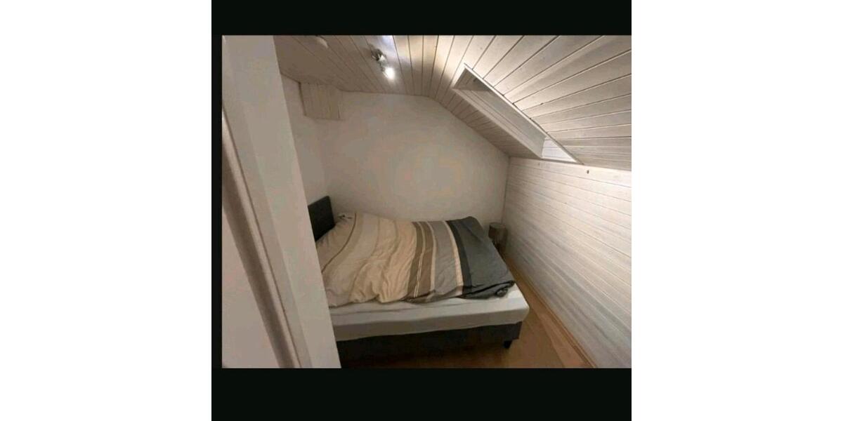 Dachgeschoßwohnung Leinfelden-Echterdingen Echterdingen - 1 Zimmer, 34 m&sup2;, 600&euro; | Angebot:24567854