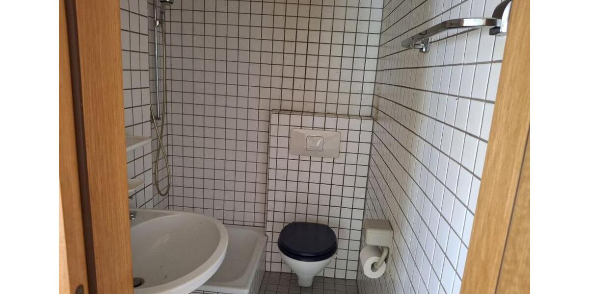 Etagenwohnung Filderstadt - 1.5 Zimmer, 35 m&sup2;, 175.000&euro; | Angebot:23485351