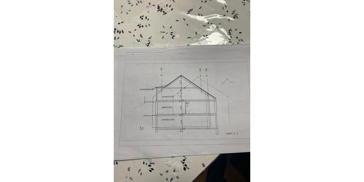 Einfamilienhaus Besigheim - 5.5 Zimmer, 179 m&sup2;, 2.250&euro; | Angebot:25050250