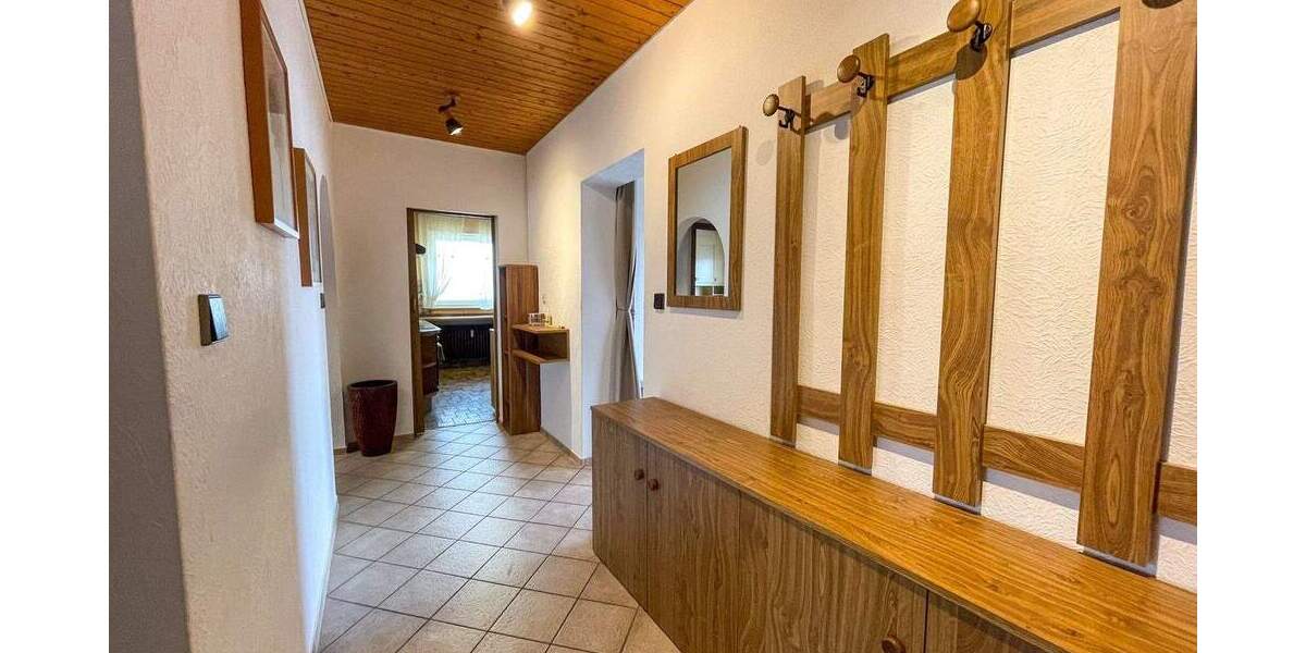 Etagenwohnung Denkendorf - 4 Zimmer, 97 m&sup2;, 368.000&euro; | Angebot:24723976