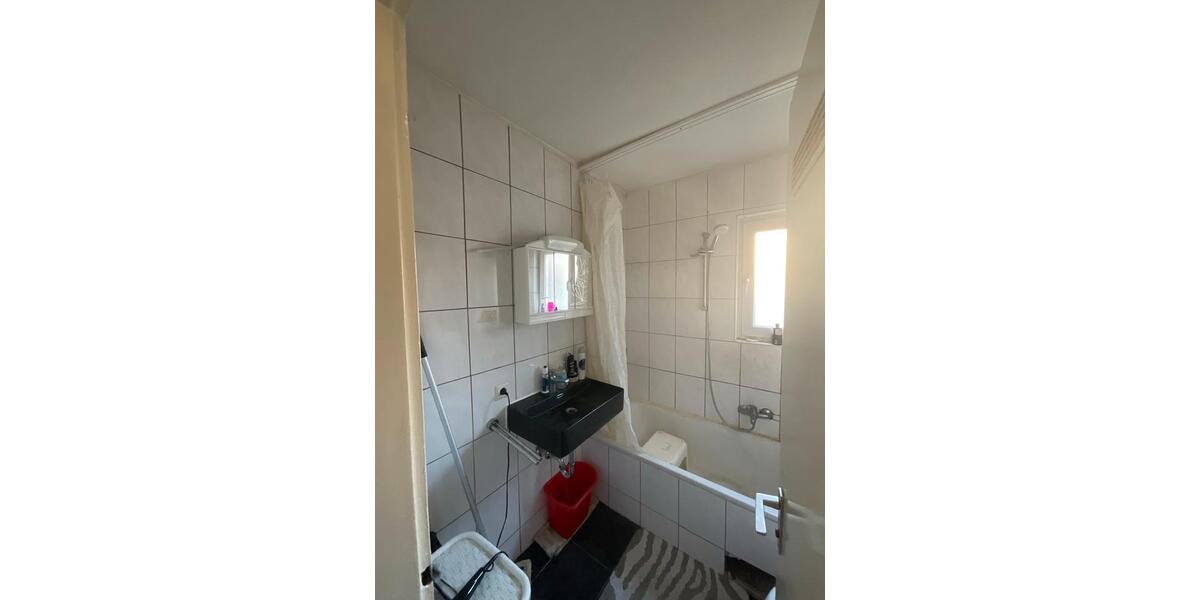 Erdgeschoßwohnung Esslingen am Neckar Oberesslingen - 3 Zimmer, 65 m&sup2;, 230.000&euro; | Angebot:26336208