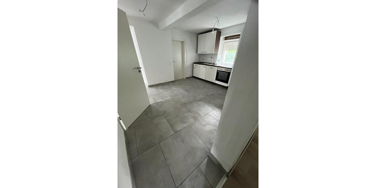 Erdgeschoßwohnung Gerlingen - 4 Zimmer, 92 m&sup2;, 1.450&euro; | Angebot:26611956