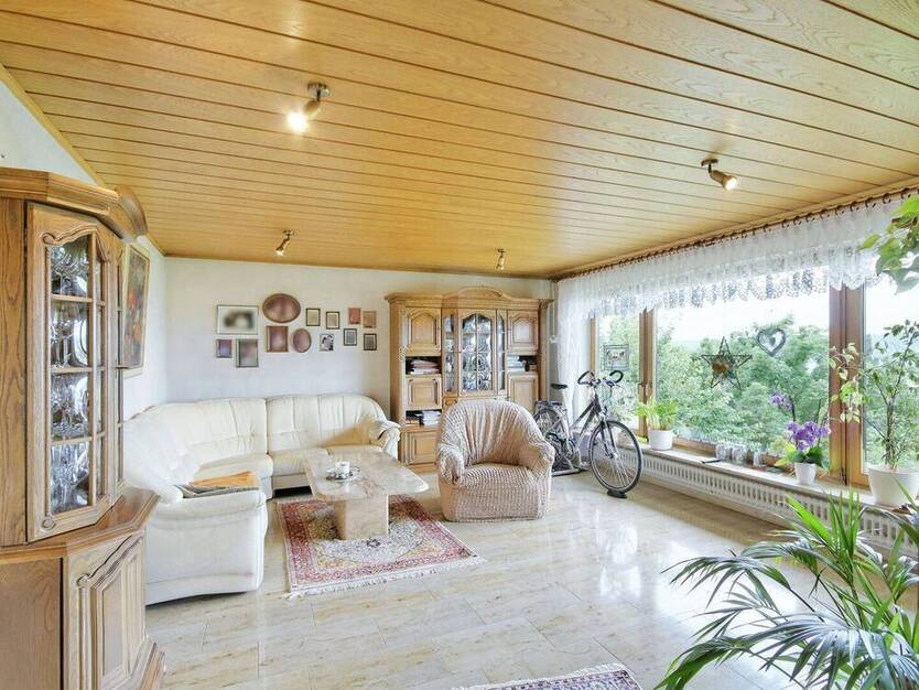 Ihr Panorama-Refugium: Ein- oder Zweifamilienhaus mit fantastischer Aussicht